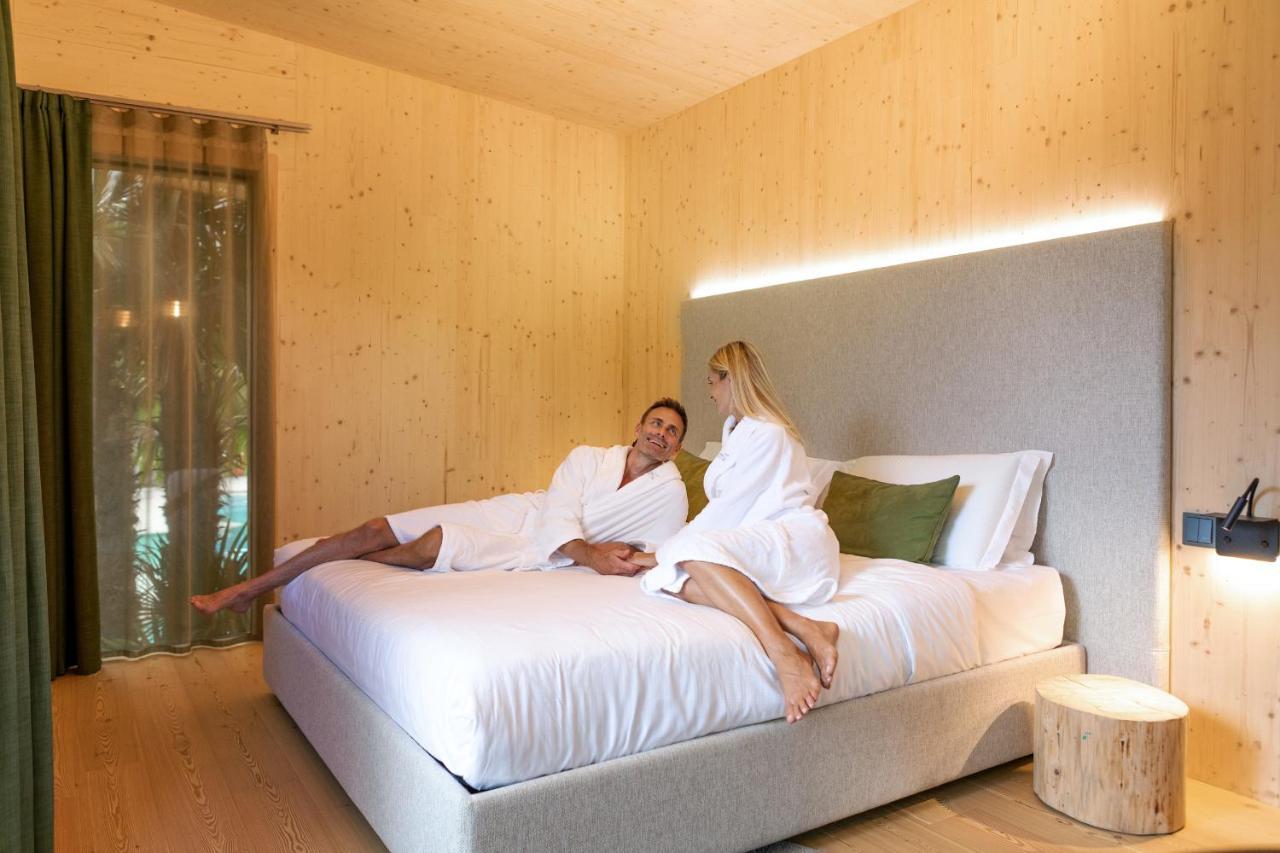 Treelodgy, The Tree House Hotel Riva del Garda Eksteriør billede